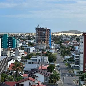 Cobertura com 149m², 3 dormitórios, 3 suítes, 2 vagas no Topazio em Torres para Comprar