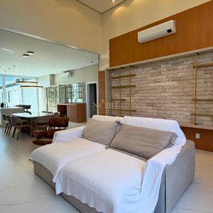 Casa de Condomínio com 233m², 3 dormitórios, 3 suítes, 2 vagas no Reserva das Águas em Torres para Comprar