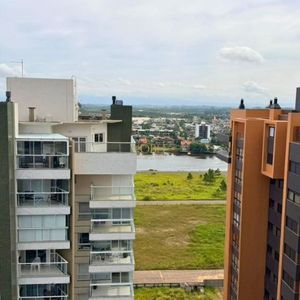 Apartamento com 130m², 4 dormitórios, 3 suítes, 3 vagas no Mirage em Torres para Comprar