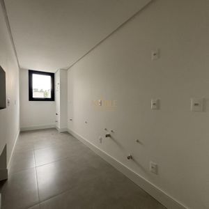 Apartamento com 87m², 2 dormitórios, 2 suítes, 2 vagas no Aura em Torres para Comprar
