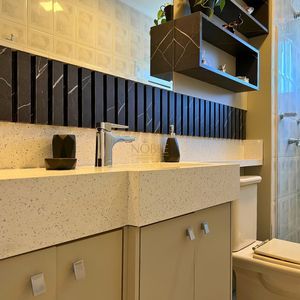 Apartamento com 98m², 3 dormitórios, 1 suíte, 1 vaga no Mar de Flores em Torres para Comprar