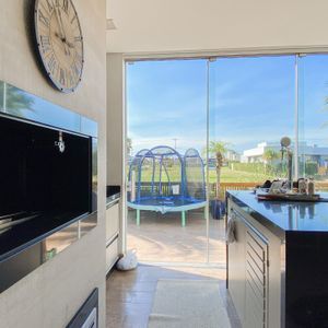 Casa de Condomínio com 450m², 4 dormitórios, 4 suítes, 4 vagas no Reserva das Águas em Torres para Comprar