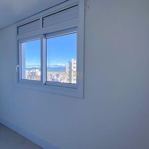 Apartamento com 130m², 3 dormitórios, 1 suíte, 2 vagas no Monterrey em Torres para Comprar