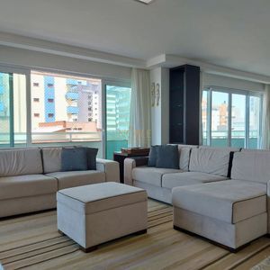 Apartamento com 263m², 4 dormitórios, 4 suítes, 4 vagas no Neptuno em Torres para Comprar