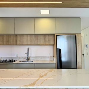 Apartamento com 88m², 2 dormitórios, 2 suítes, 1 vaga no LONDON em Torres para Comprar