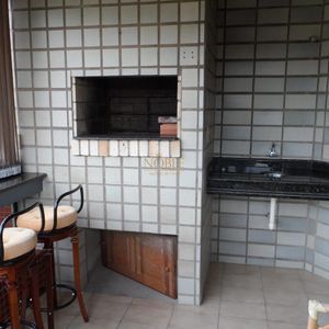 Apartamento com 142m², 3 dormitórios, 1 suíte, 2 vagas no Mares do Sul em Torres para Comprar