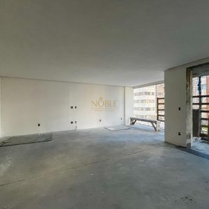 Apartamento com 210m², 4 dormitórios, 4 suítes, 3 vagas no Vanguard em Torres para Comprar