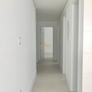Apartamento com 130m², 3 dormitórios, 1 suíte, 2 vagas no Monterrey em Torres para Comprar