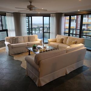 Cobertura com 270m², 5 dormitórios, 1 suíte, 3 vagas no Astor Piazzola em Torres para Comprar
