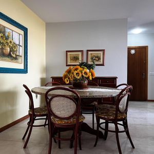 Apartamento com 155m², 3 dormitórios, 1 suíte, 1 vaga no Edificio Villa Itaparica em Torres para Comprar