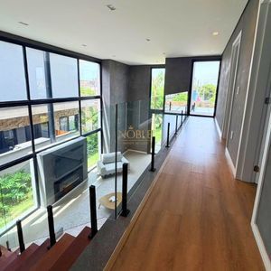 Casa de Condomínio com 390m², 5 dormitórios, 5 suítes, 3 vagas no Condomínio Ilhas Park em Torres para Comprar