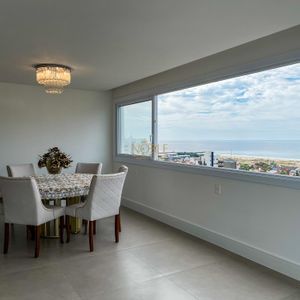 Cobertura com 270m², 3 dormitórios, 3 suítes, 2 vagas no Di milano em Torres para Comprar