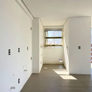 Apartamento com 108m², 3 dormitórios, 1 suíte, 2 vagas no Mirage em Torres para Comprar