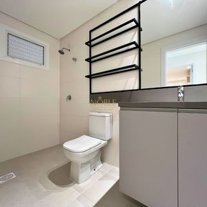 Apartamento com 130m², 3 dormitórios, 1 suíte, 2 vagas no Monterrey em Torres para Comprar