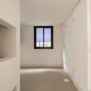 Apartamento com 77m², 2 dormitórios, 2 suítes, 1 vaga no Praça Quatro em Torres para Comprar