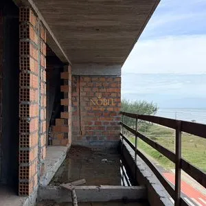 Apartamento com 85m², 2 dormitórios, 1 suíte, 1 vaga no Pescador em Passo de Torres para Comprar