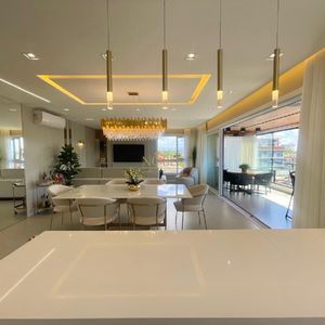 Apartamento com 155m², 3 dormitórios, 1 suíte, 2 vagas no Morada do Parque em Torres para Comprar