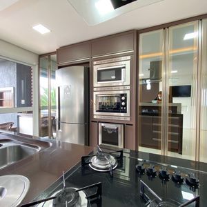 Casa de Condomínio com 330m², 3 dormitórios, 3 suítes, 2 vagas no Reserva das Águas em Torres para Comprar