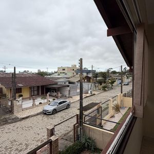 Casa, 3 dormitórios, 1 suíte, 2 vagas no bairro Igra Sul em Torres para Comprar
