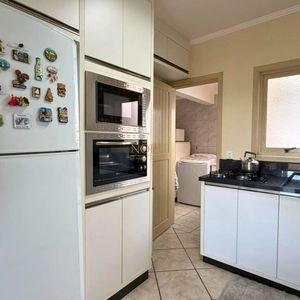 Apartamento com 88m², 2 dormitórios, 1 suíte, 1 vaga no Residencial Centenario em Torres para Comprar
