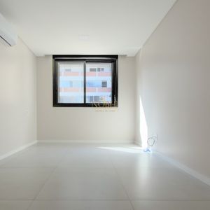 Cobertura com 220m², 3 dormitórios, 3 suítes, 2 vagas no Dona Iris em Torres para Comprar
