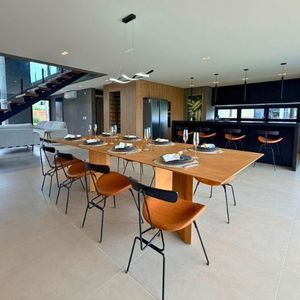 Casa de Condomínio com 390m², 5 dormitórios, 5 suítes, 3 vagas no Condomínio Ilhas Park em Torres para Comprar