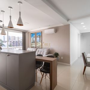 Cobertura com 234m², 3 dormitórios, 1 suíte, 2 vagas no Le Grand em Torres para Comprar