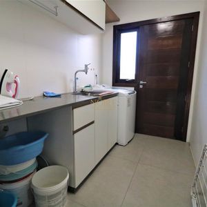 Casa de Condomínio com 301m², 4 dormitórios, 4 suítes, 2 vagas no Reserva das Águas em Torres para Comprar