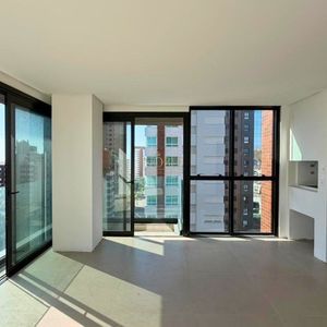 Apartamento com 109m², 3 dormitórios, 3 suítes, 2 vagas no Urban em Torres para Comprar