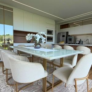 Casa com 258m², 4 dormitórios, 4 suítes, 2 vagas no Reserva das Águas em Torres para Comprar