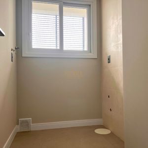 Apartamento com 107m², 2 dormitórios, 2 suítes, 2 vagas no Ibiza em Torres para Comprar