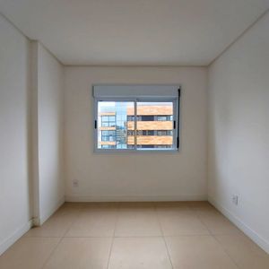 Apartamento com 109m², 3 dormitórios, 1 suíte, 1 vaga no San Pietro em Torres para Comprar