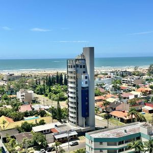 Apartamento com 89m², 2 dormitórios, 1 suíte, 1 vaga no Vista Mare em Torres para Comprar