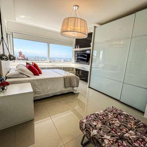 Apartamento com 249m², 4 dormitórios, 4 suítes, 3 vagas no Graziela em Torres para Comprar