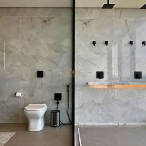 Casa de Condomínio com 476m², 5 dormitórios, 5 suítes, 2 vagas no Ocean Side em Torres para Comprar