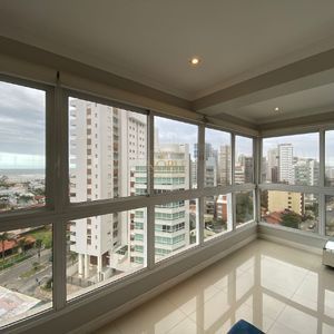 Cobertura com 380m², 5 dormitórios, 3 suítes, 3 vagas no Firenze em Torres para Comprar