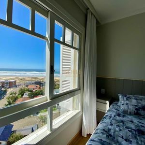 Apartamento com 186m², 3 dormitórios, 1 suíte, 4 vagas no Debret em Torres para Comprar
