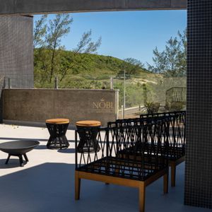 Apartamento com 74m², 2 dormitórios, 1 suíte, 1 vaga no Essenza em Torres para Comprar