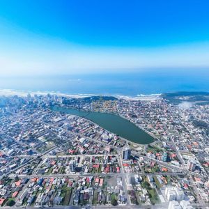 Apartamento com 74m², 2 dormitórios, 1 suíte, 1 vaga no Tiziano em Torres para Comprar