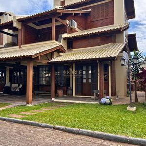 Casa de Condomínio com 161m², 5 dormitórios, 1 suíte, 3 vagas no Condomínio Plaza Guarita em Torres para Comprar