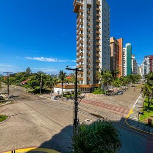 Apartamento com 131m², 3 dormitórios, 3 suítes, 1 vaga no Ilha de Córsica em Torres para Comprar