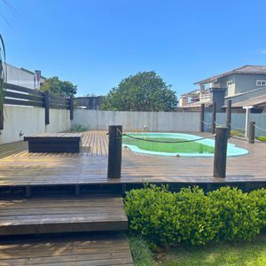 Casa, 3 dormitórios, 1 suíte, 2 vagas no bairro Itapeva Norte em Torres para Comprar