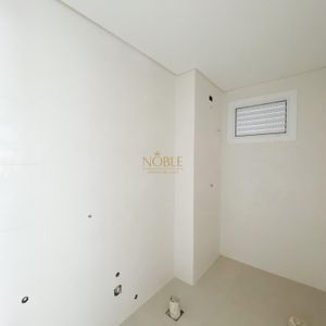 Apartamento com 130m², 3 dormitórios, 1 suíte, 2 vagas no Monterrey em Torres para Comprar