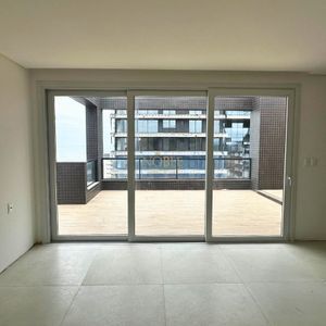Duplex com 228m², 3 dormitórios, 3 suítes, 1 vaga no Giardino em Torres para Comprar