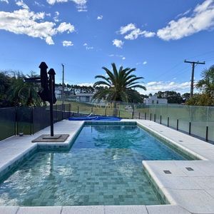 Casa de Condomínio com 623m², 4 dormitórios, 4 suítes, 4 vagas no Reserva das Águas em Torres para Comprar