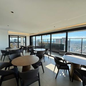 Apartamento com 78m², 2 dormitórios, 2 suítes, 1 vaga no Rosa dos Ventos em Torres para Comprar