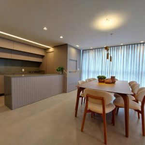 Apartamento com 108m², 3 dormitórios, 1 suíte, 2 vagas no Maui Residencial em Torres para Comprar