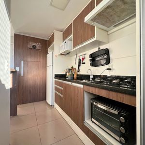 Apartamento com 59m², 2 dormitórios, 1 suíte, 1 vaga no Residencial Jardim Europa em Torres para Comprar