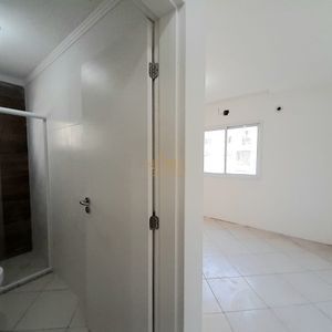 Apartamento com 76m², 2 dormitórios, 1 suíte, 1 vaga no Due Fratelli em Torres para Comprar
