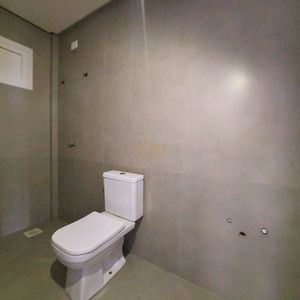 Apartamento com 108m², 3 dormitórios, 1 suíte, 1 vaga no Maui Residencial em Torres para Comprar